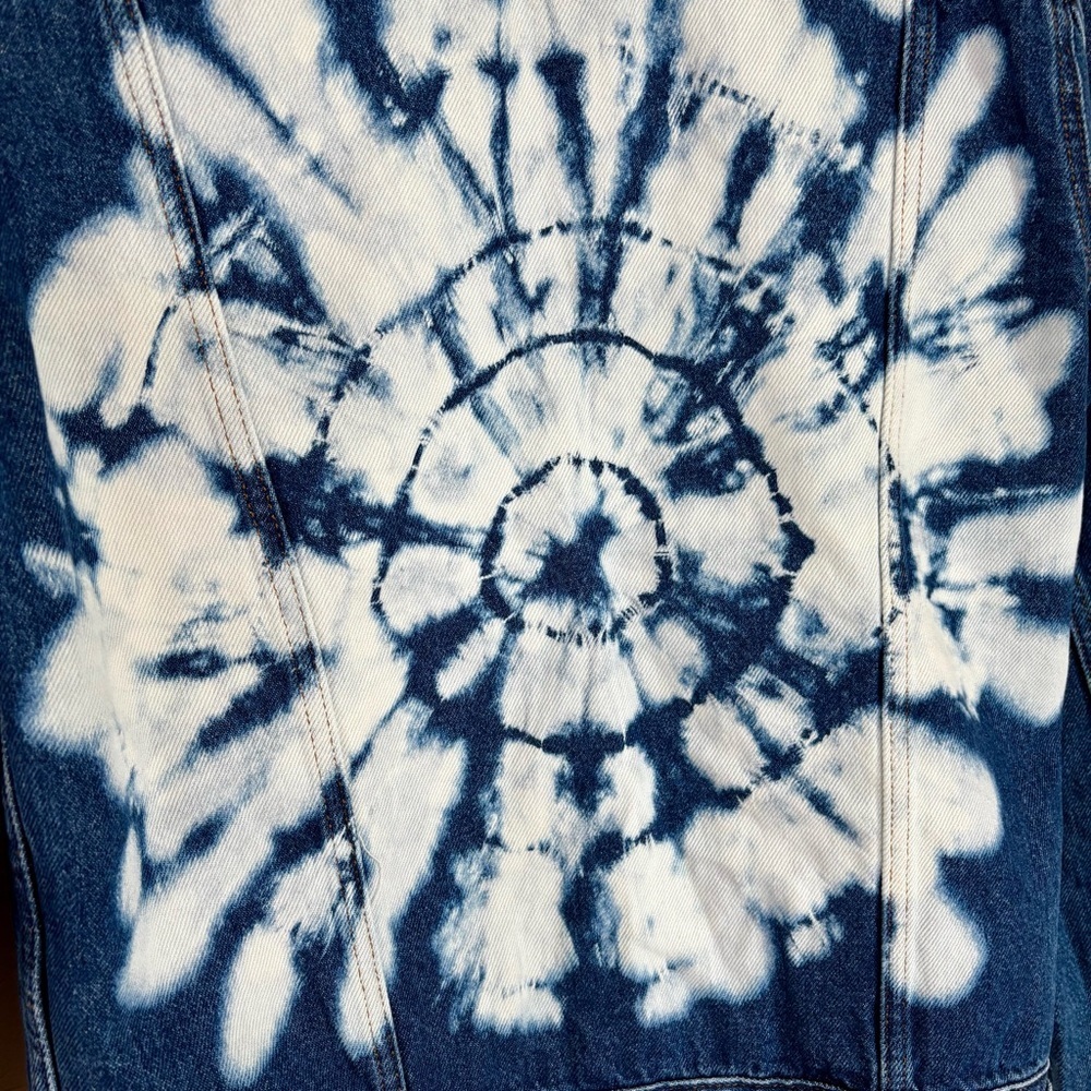 SANDRO French Luxury Brand from Paris Blue Denim Jacket with Tie Die Back. - Picture 5 of 13